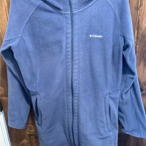 Columbia Woman’s Soft Blue Hooded fleece Jacket